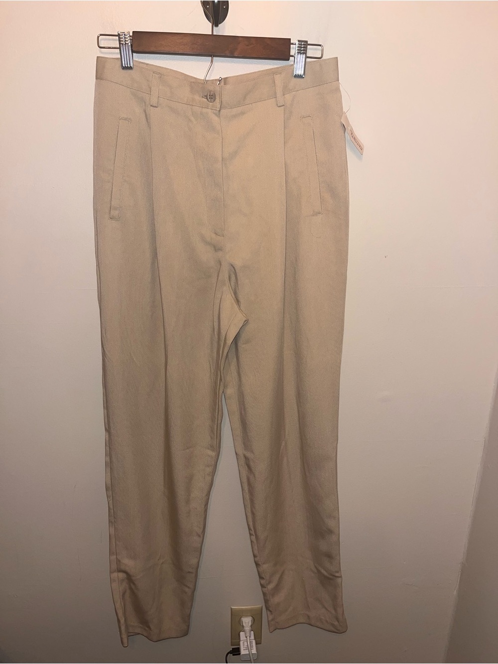 Talbots High Waisted Pleated Trouser Pants Tan Beige Straight Tencel Size 12 NWT
